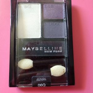 💲FREE💲NEW Maybelline Amethyst Smokes Eyeshadow